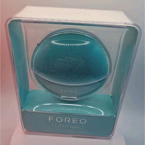 Foreo Luna Mini 3 Smart Facial Cleansing Massager Mint Blue New Sealed